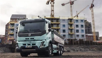 Volvo Trucks ir prezentējis jaunu lieljaudas elektrisko kravas automašīnu, ku...